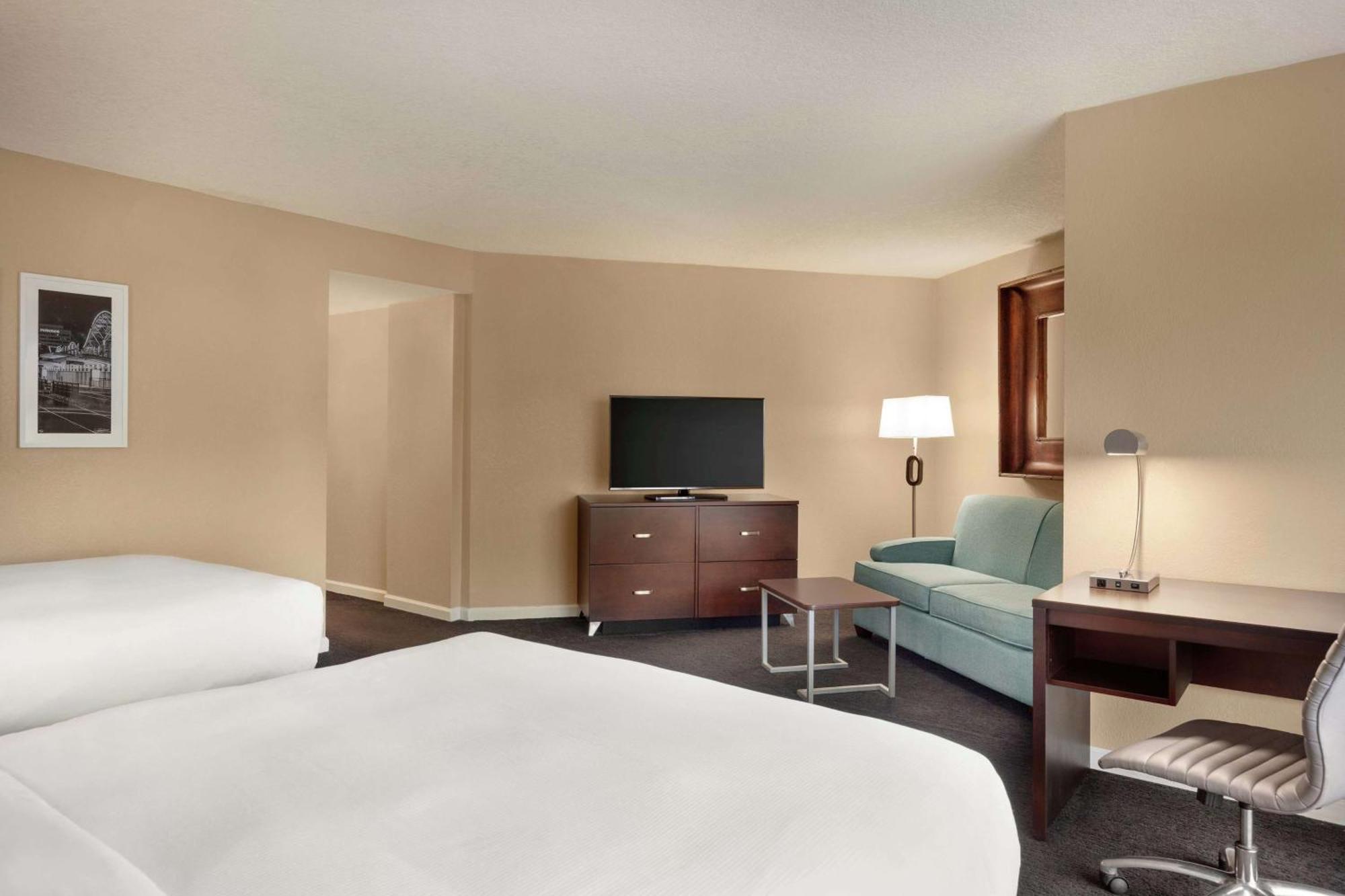 Готель Doubletree By Hilton Orlando Downtown Екстер'єр фото